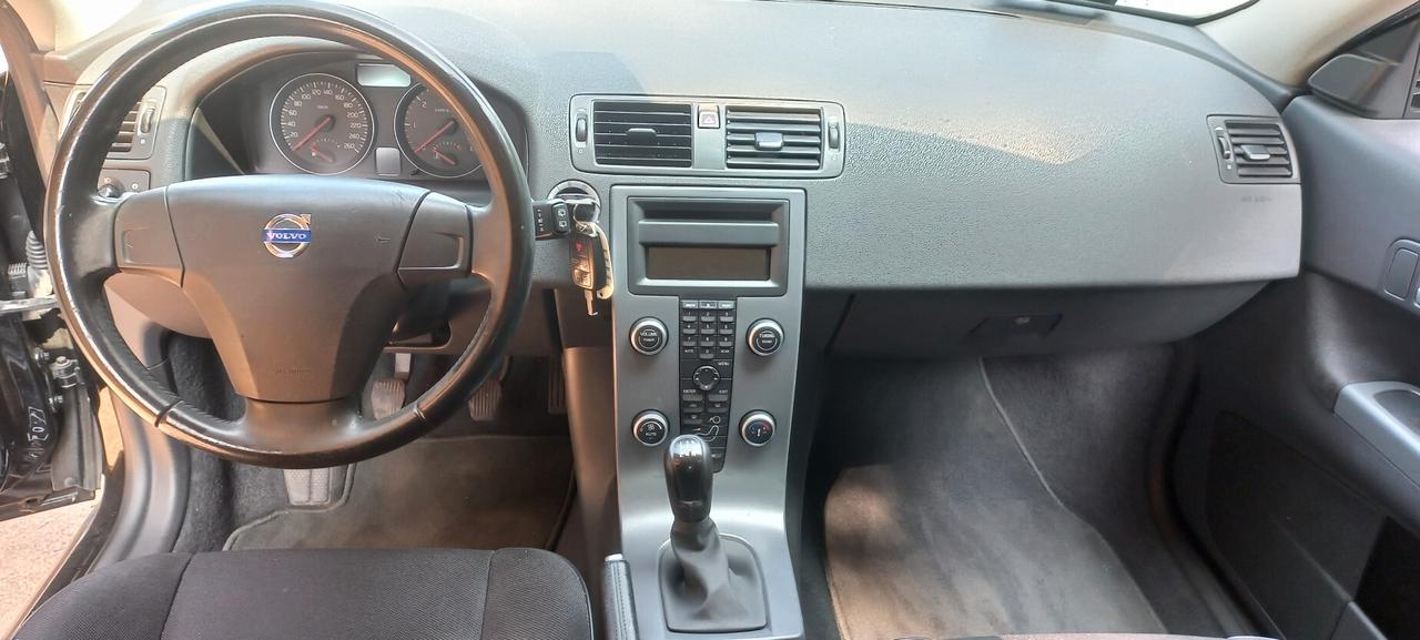 Volvo C30 coupe'