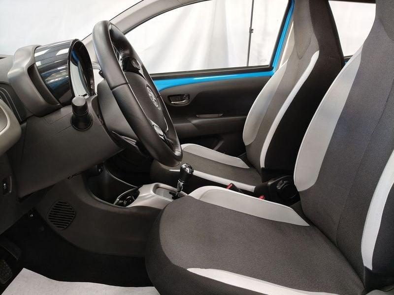 Toyota Aygo Aygo 1.0 VVT-i 69 CV 5 porte x-play MMT