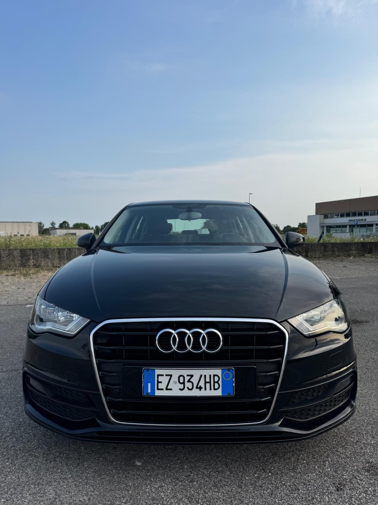 Audi A3 1.6 TDI clean diesel S tronic Ambition