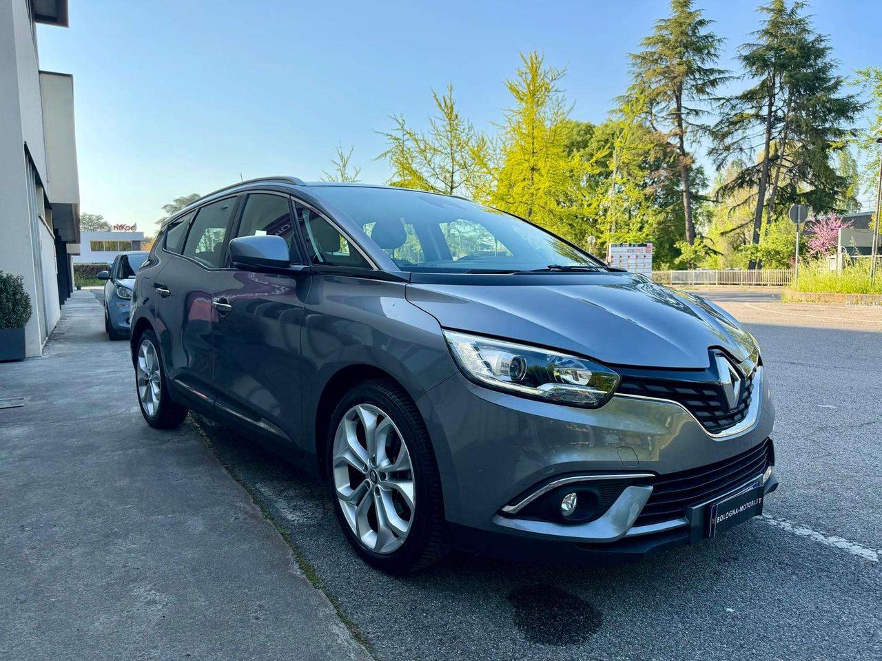 Renault Grand Scenic 7 POSTI