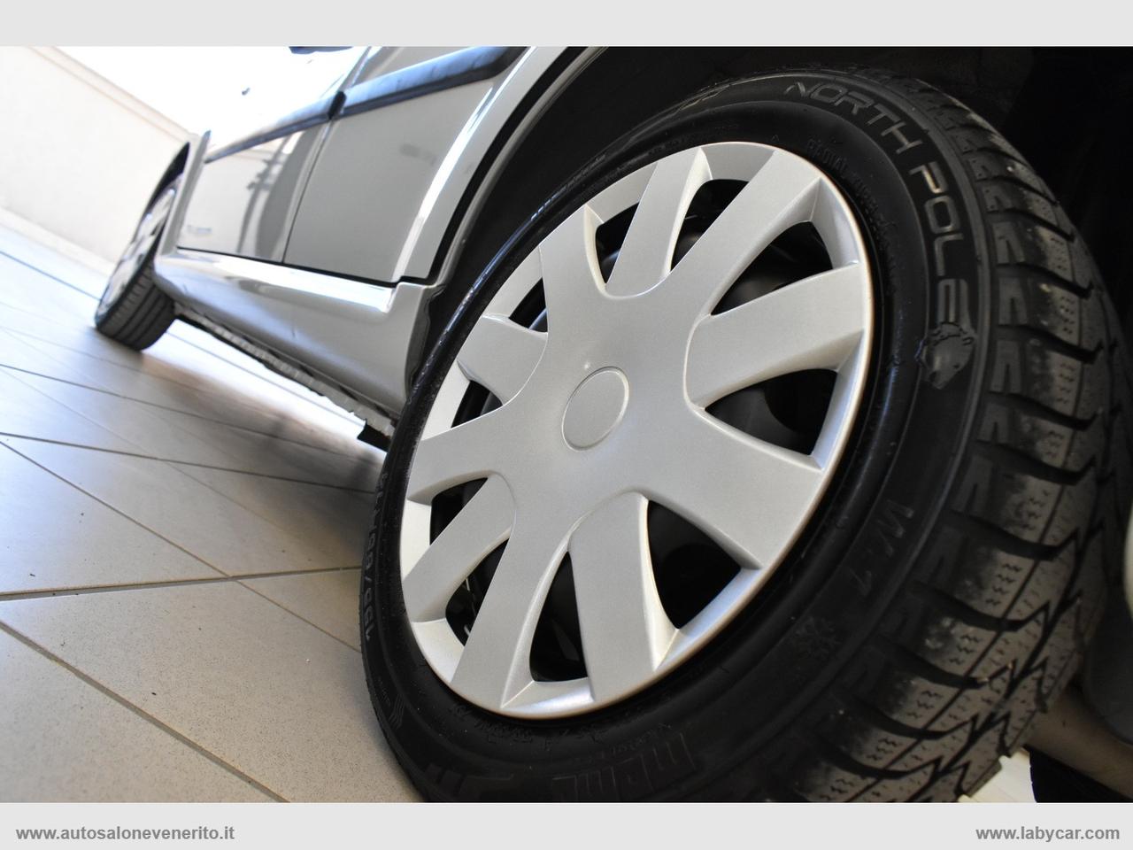 PEUGEOT 107 1.0 68 CV 5p. Plaisir