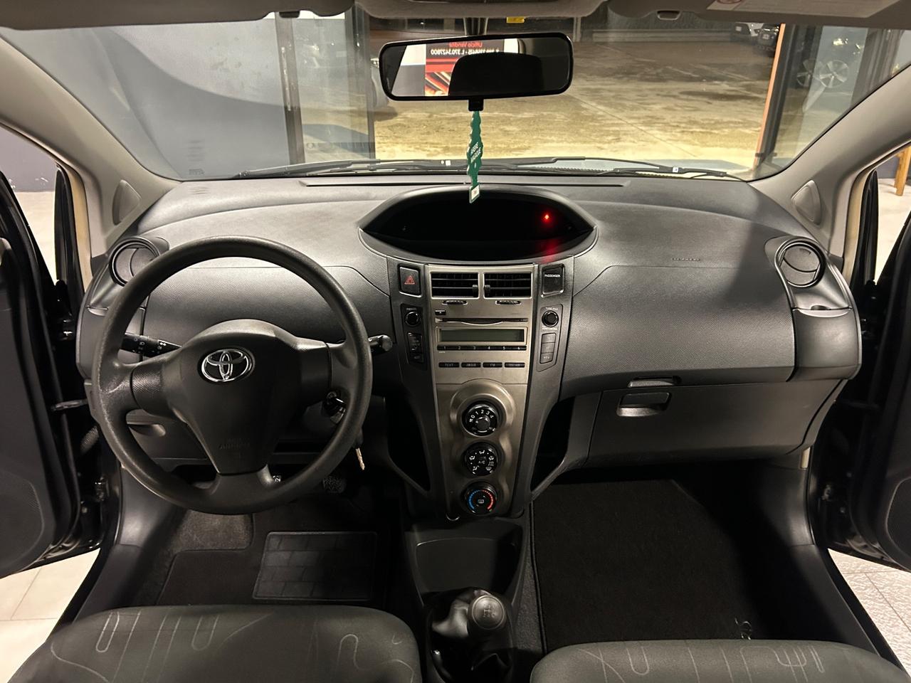 Toyota Yaris 1.0 benzina 51 kw