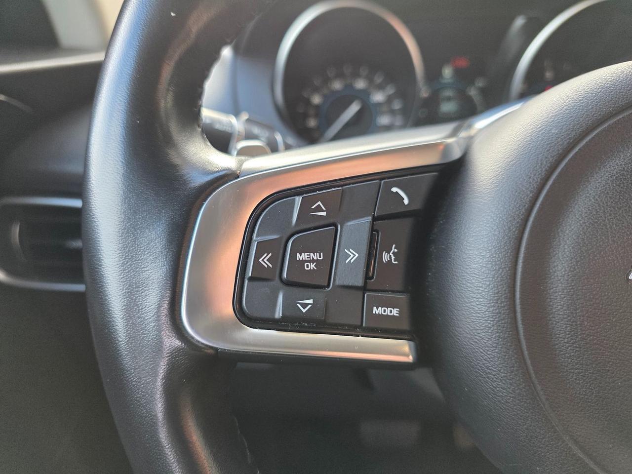 Jaguar F-Pace 2.0 20d Turbo R- #8356