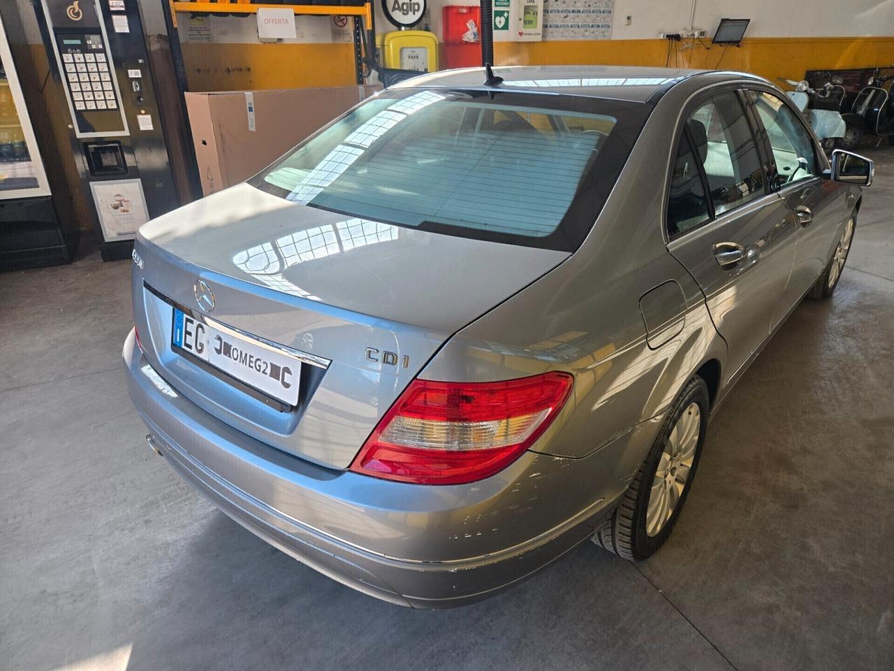 Mercedes-benz C 220 UNICOPROPRIETARIO