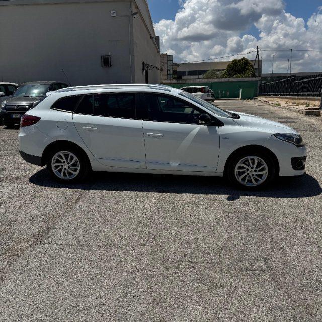 RENAULT Megane STATION WAGON 1.5 DCI AUTOCARRO N1 - 2016