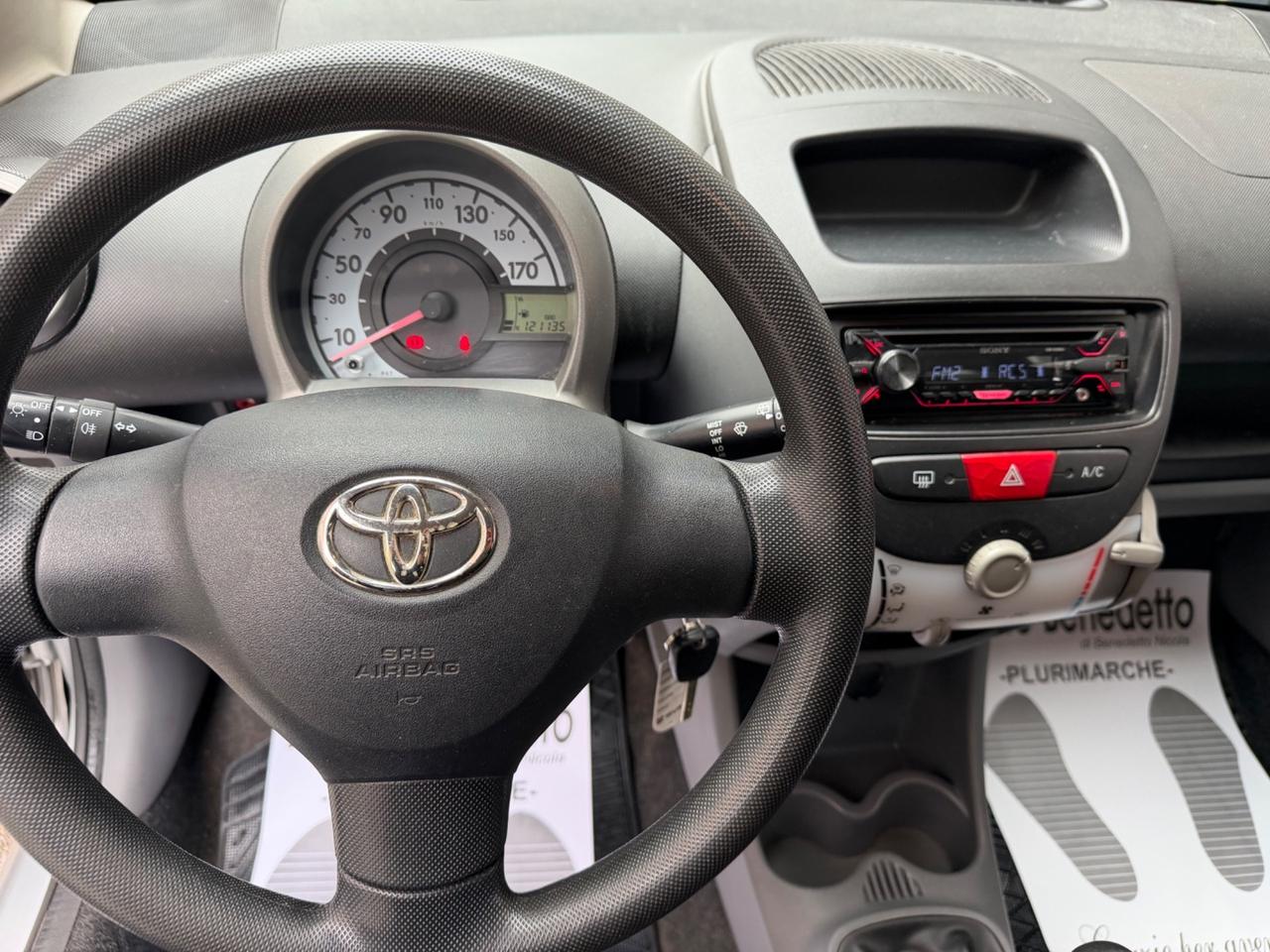 Toyota Aygo 1.0 12V VVT-i 3 porte Sol 2008