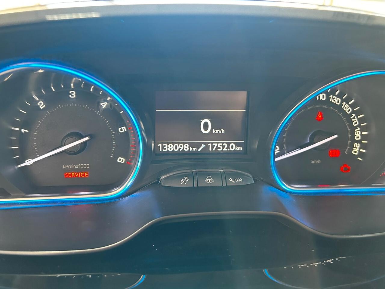 Peugeot 2008 1.6 e-HDi X NEOPATENTATI 2014