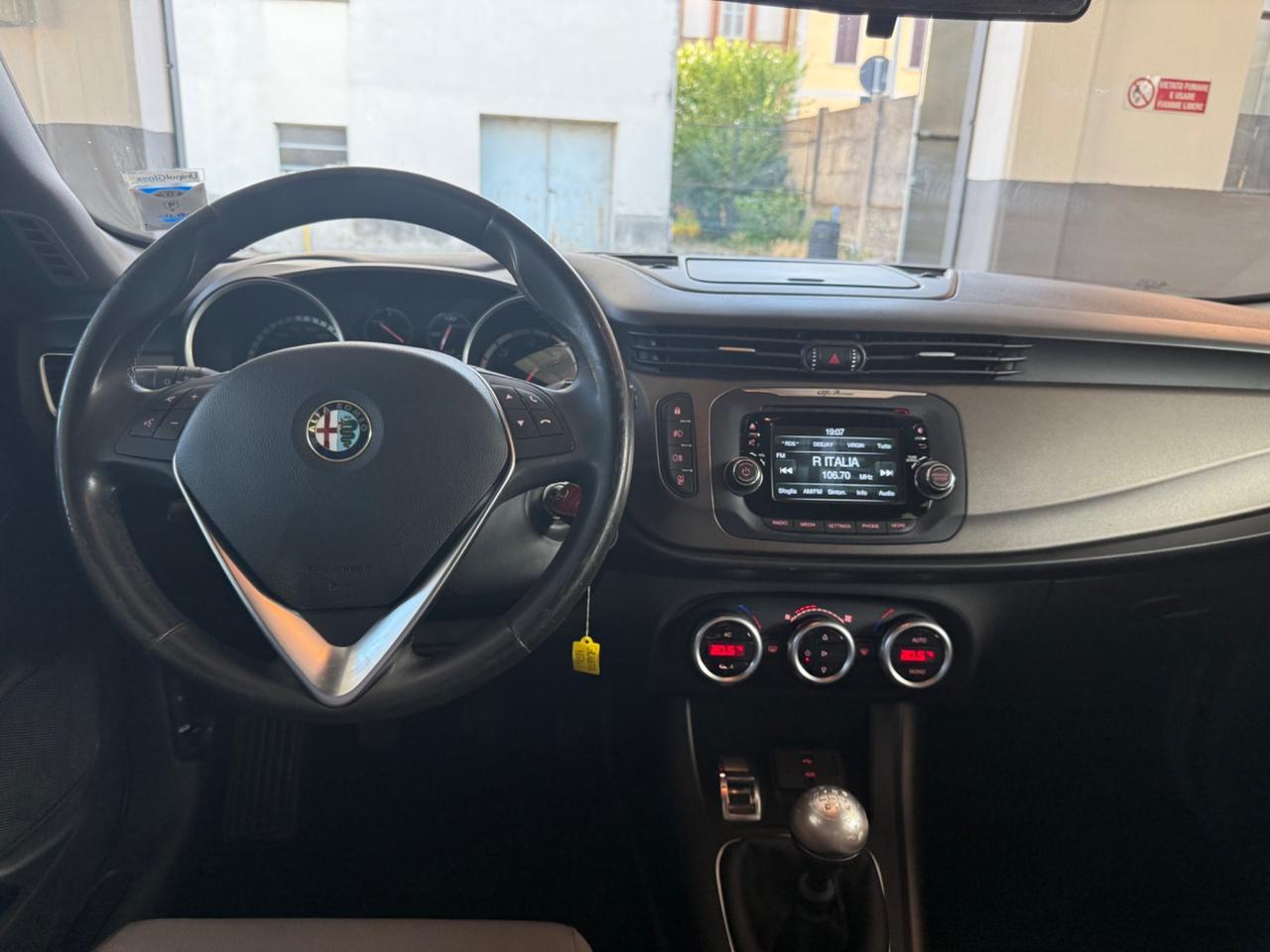Alfa Romeo Giulietta 2.0 JTDm-2 150 CV Distinctive