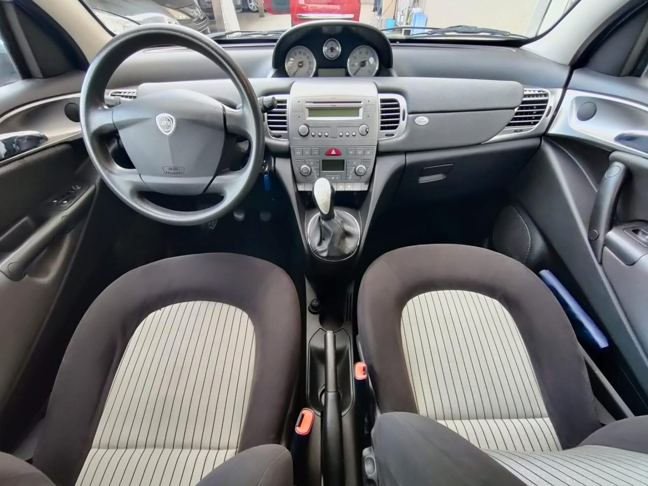 Lancia Ypsilon 1.3 MJT