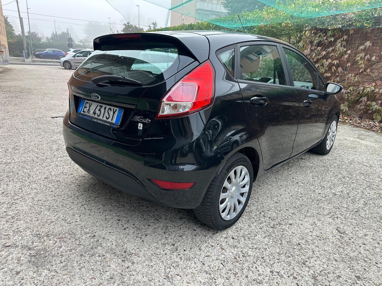 Ford Fiesta 1.5 TDCi 75CV 5 porte Titanium