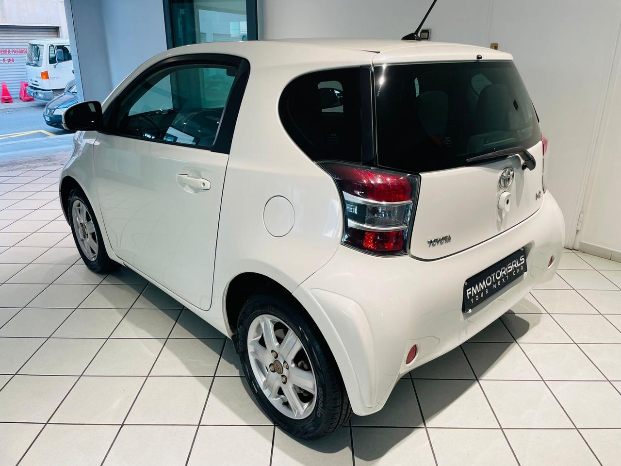 Toyota iQ 1.0 Sol