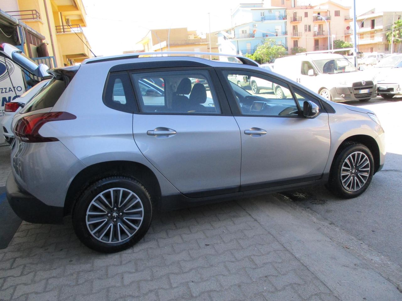 Peugeot 2008 1.2 puretech Active 82cv my16