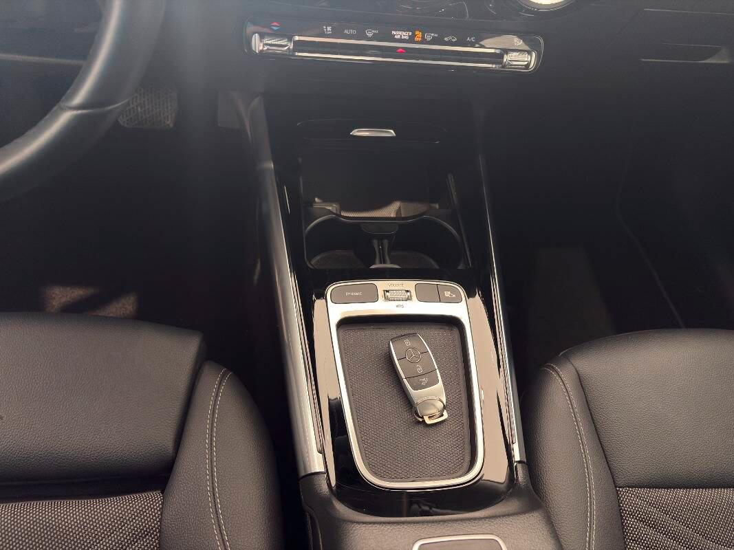 Mercedes Classe GLA 180 d Progressive Advanced auto