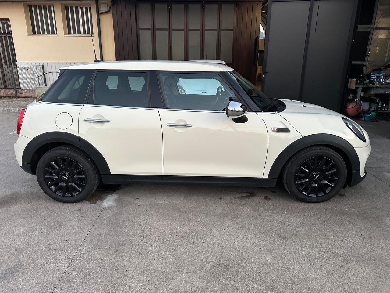 Mini 1.5 Cooper D Business XL