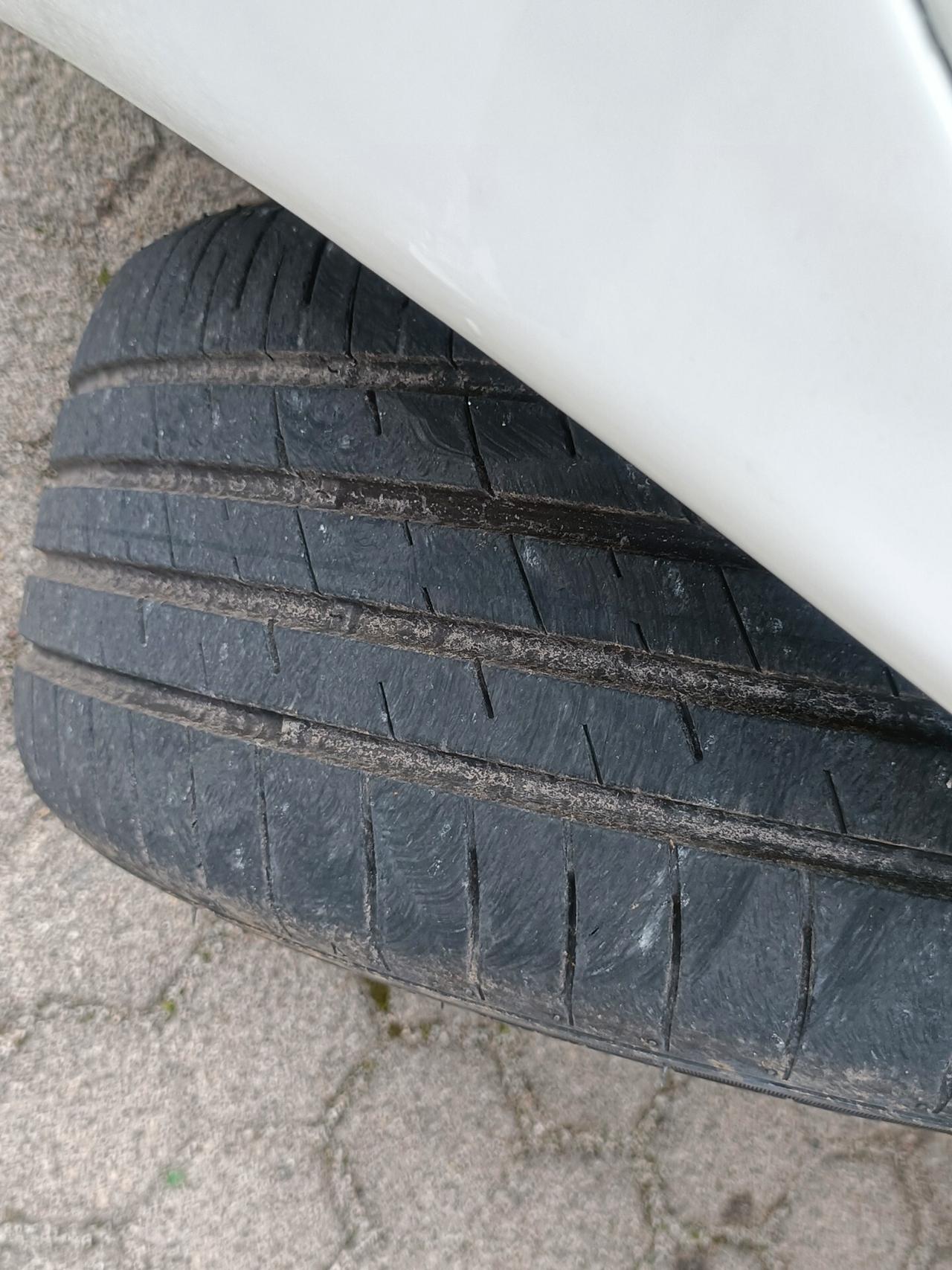 Lancia Ypsilon 1.2 Argento