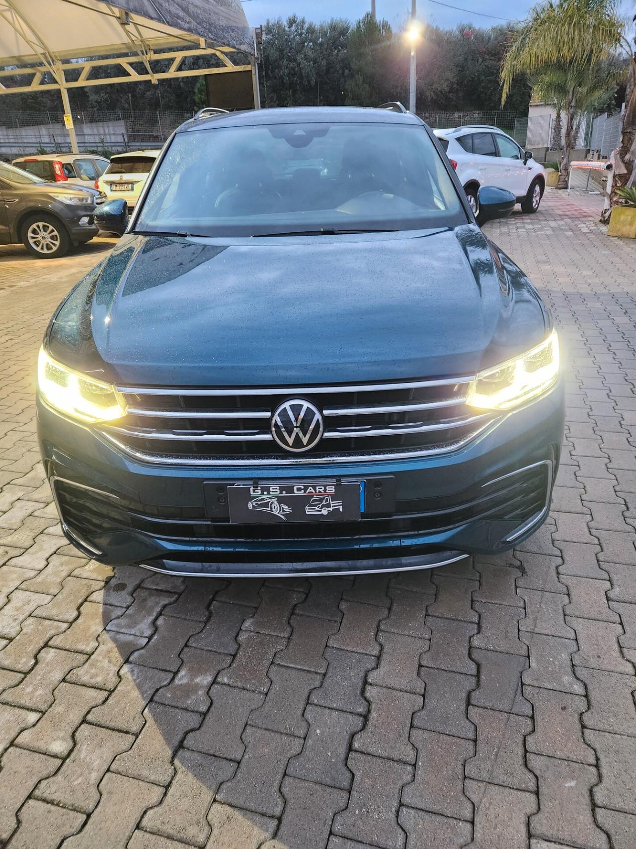 Volkswagen Tiguan RLINE