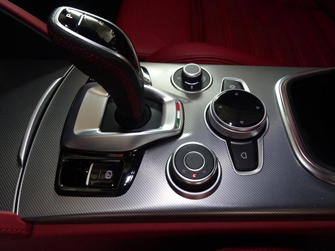 Alfa Romeo Stelvio 2.2 Turbodiesel 210 CV AT8 Q4 Veloce