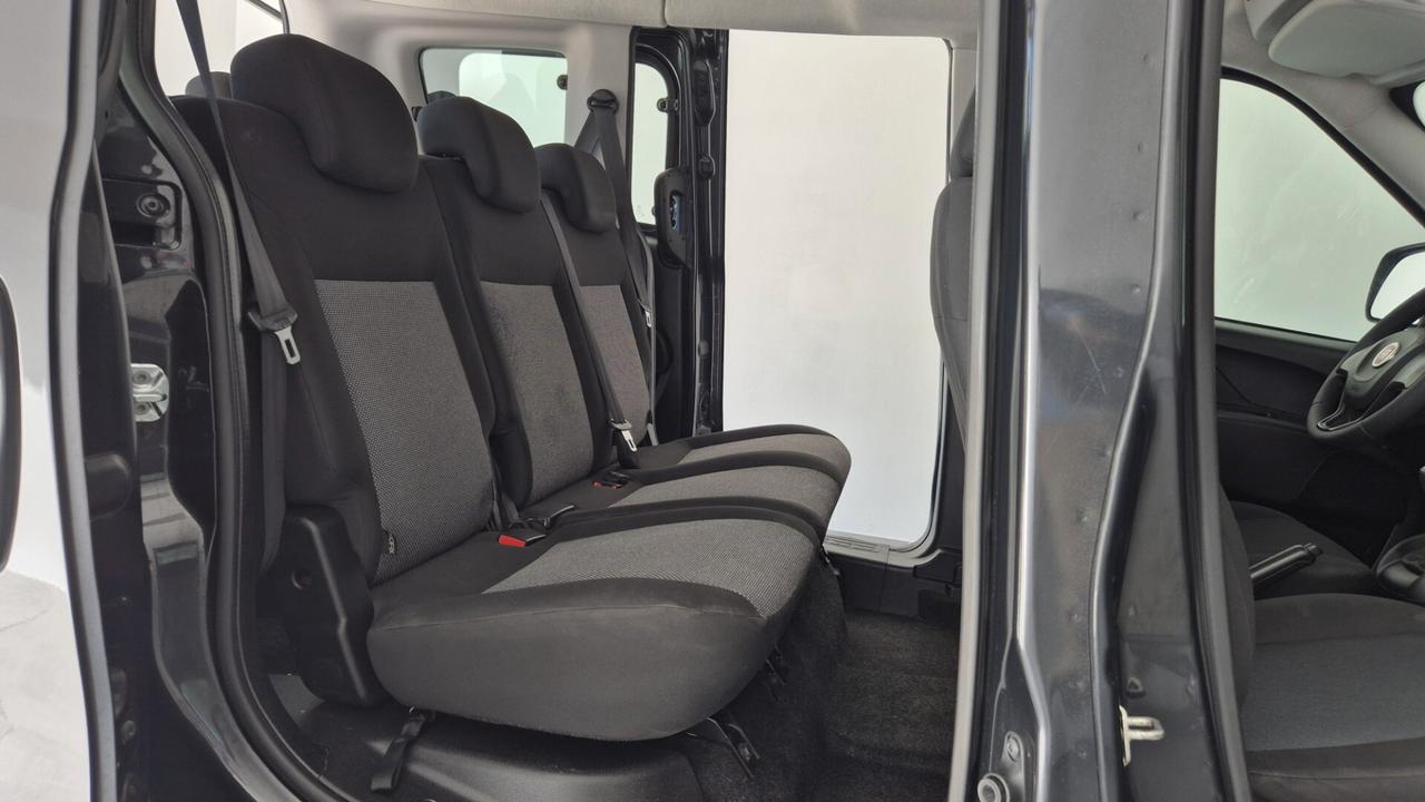 Fiat Doblo 1.4 T-JET METANO 7 POSTI