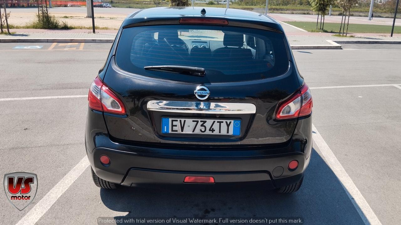 NISSAN QASHQAI 1.6 BENZ-2014