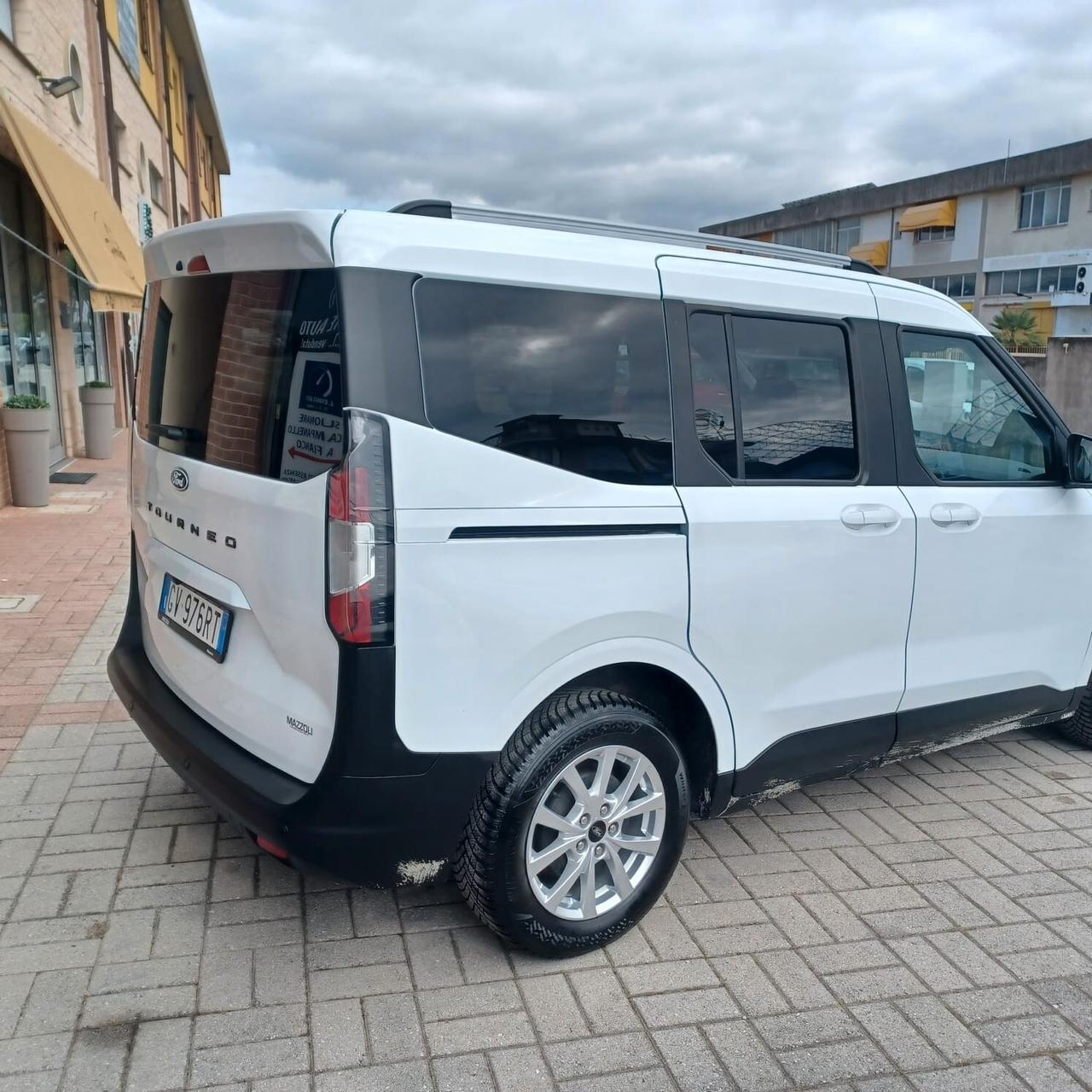 NUOVA 18000KM FORD TOURNEO 1.0 AUTOMATICO