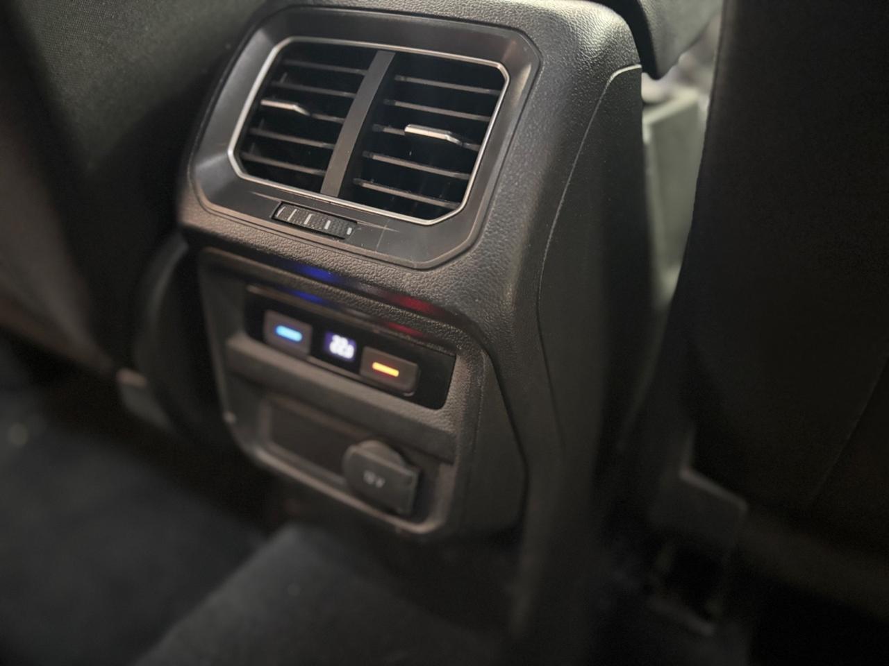 Volkswagen Tiguan 2.0 TDI SCR DSG 4MOTION Advanced permute finanziamenti