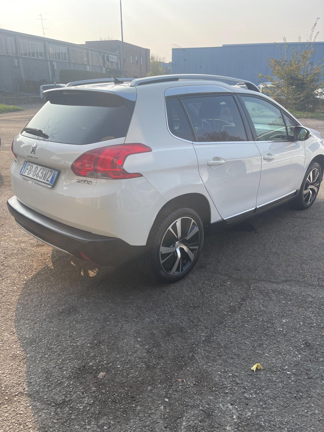 Peugeot 2008 PureTech 82 Allure
