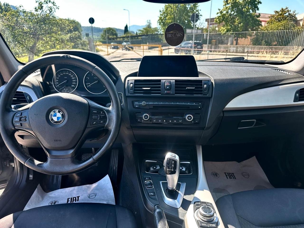 BMW Serie I (F20) 116d URBAN