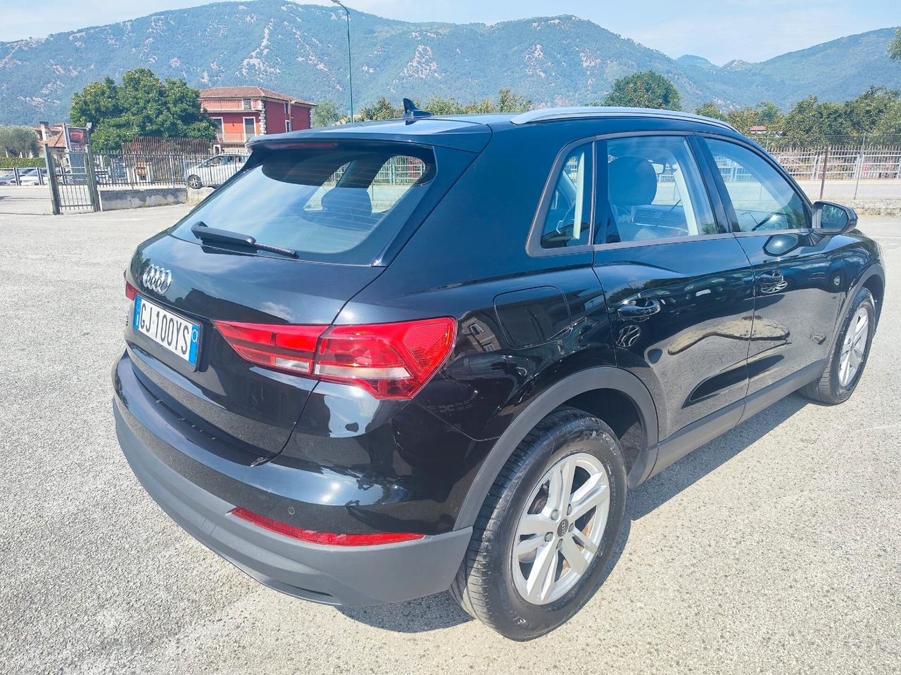 Audi Q3 35 TDI S tronic Business Advanced