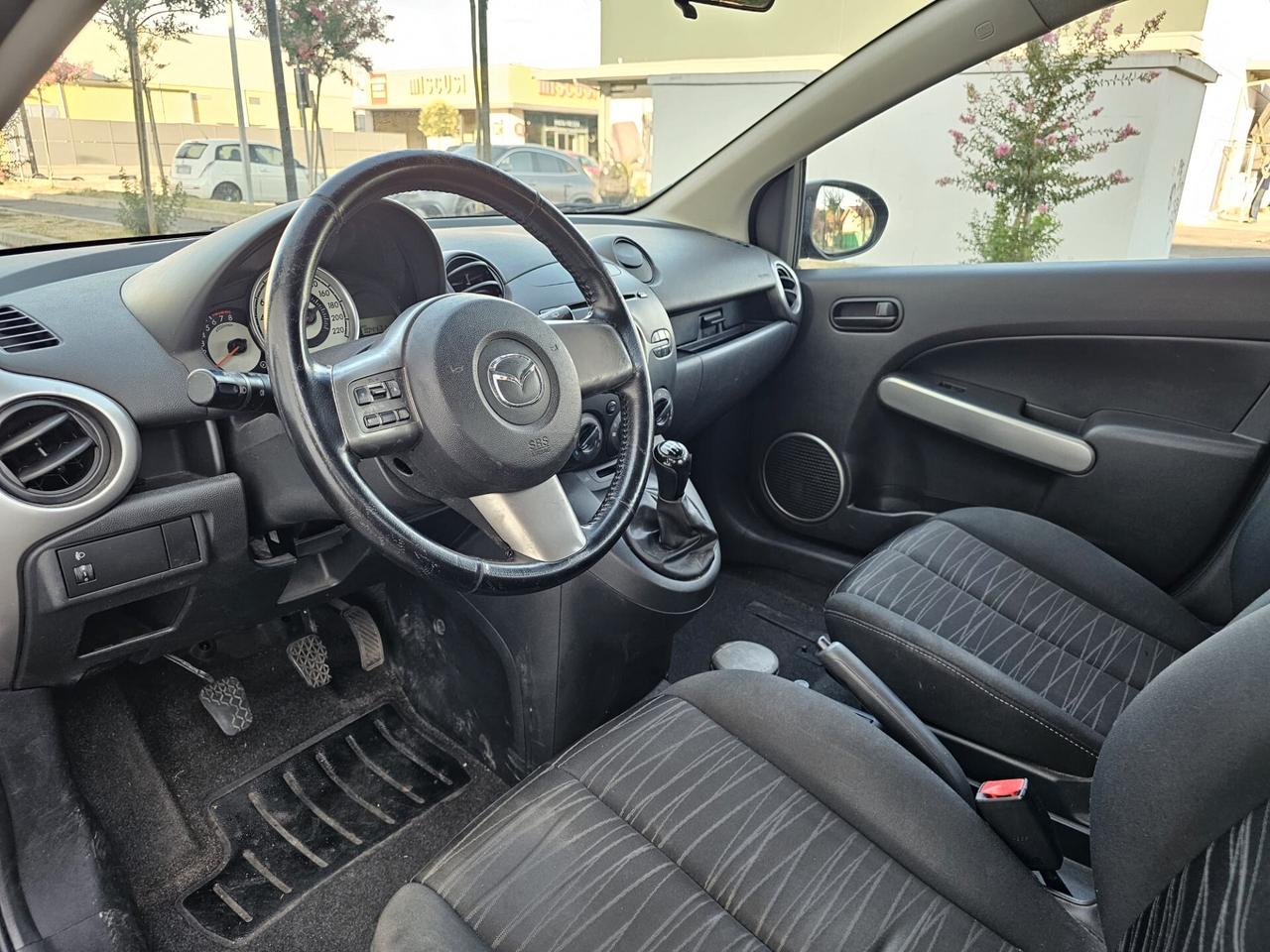 Mazda 2 benzina