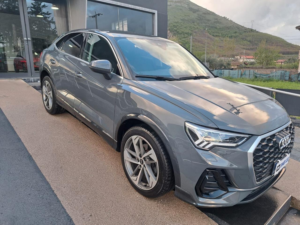 AUDI Q3 SPB 2.0 TDI 150 CV BUSINESS S-TRONIC