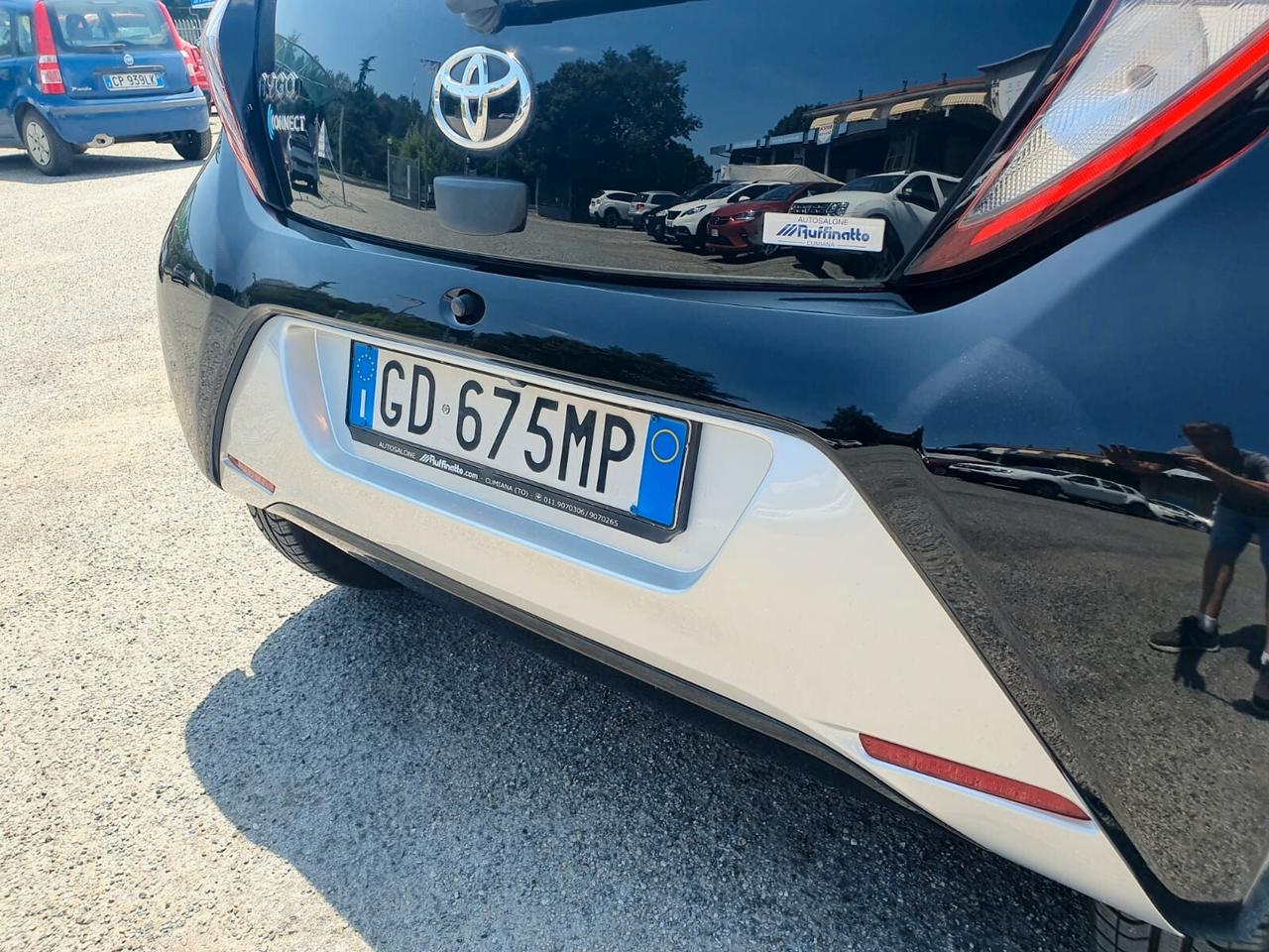 Toyota Aygo Connect 1.0 VVT-i 72 CV 5 porte x-clusiv