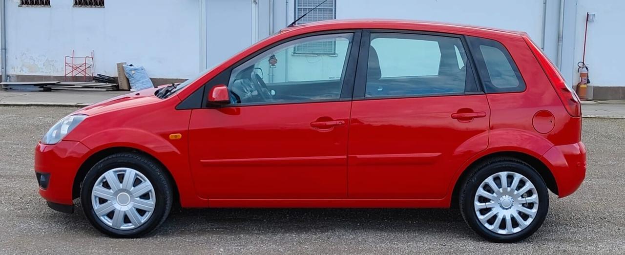 Ford Fiesta 1.4 TDCi 5p. Ghia
