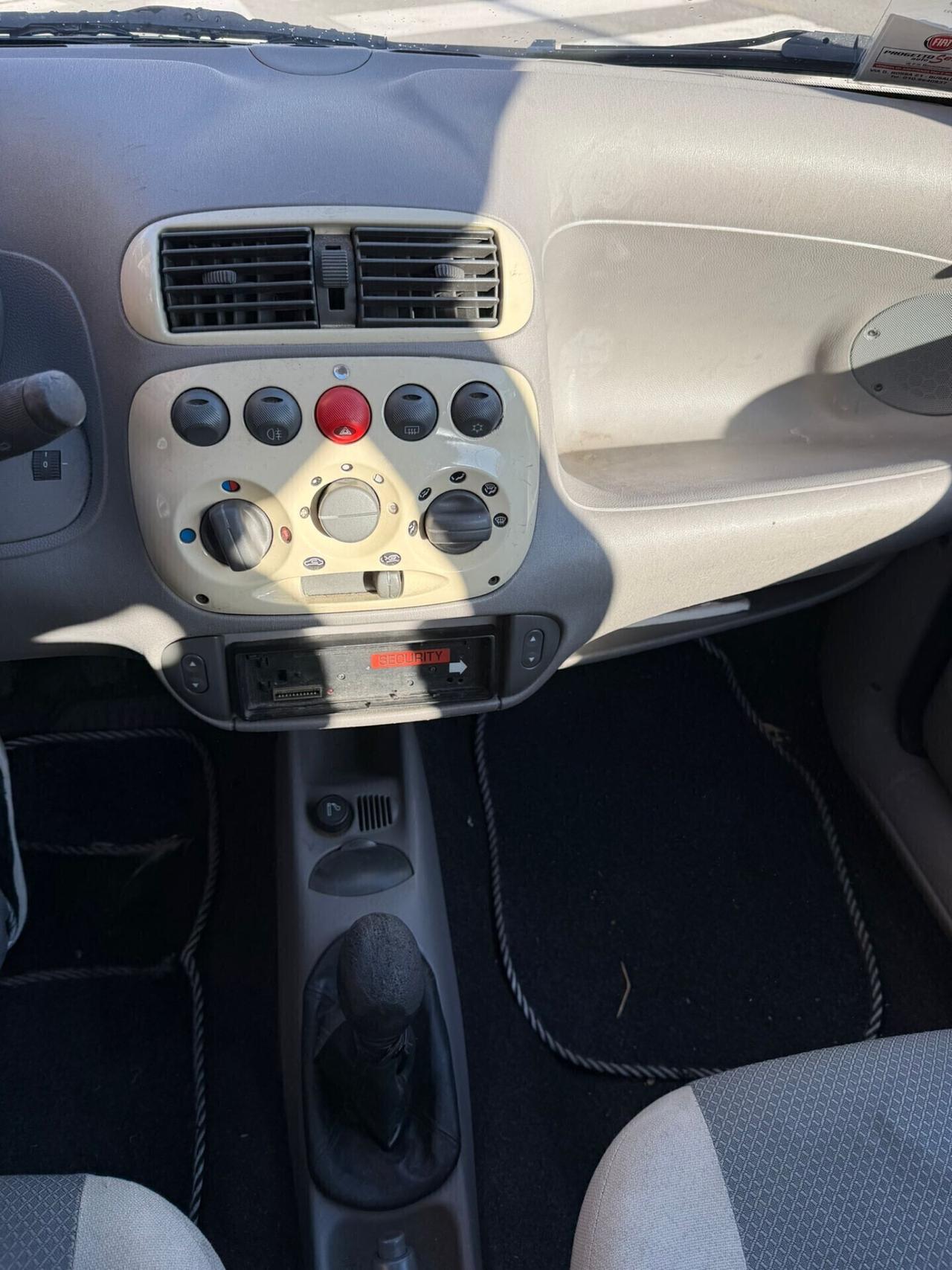 Fiat 600 1.1 NEOPATENTATI CLIMA SERVO