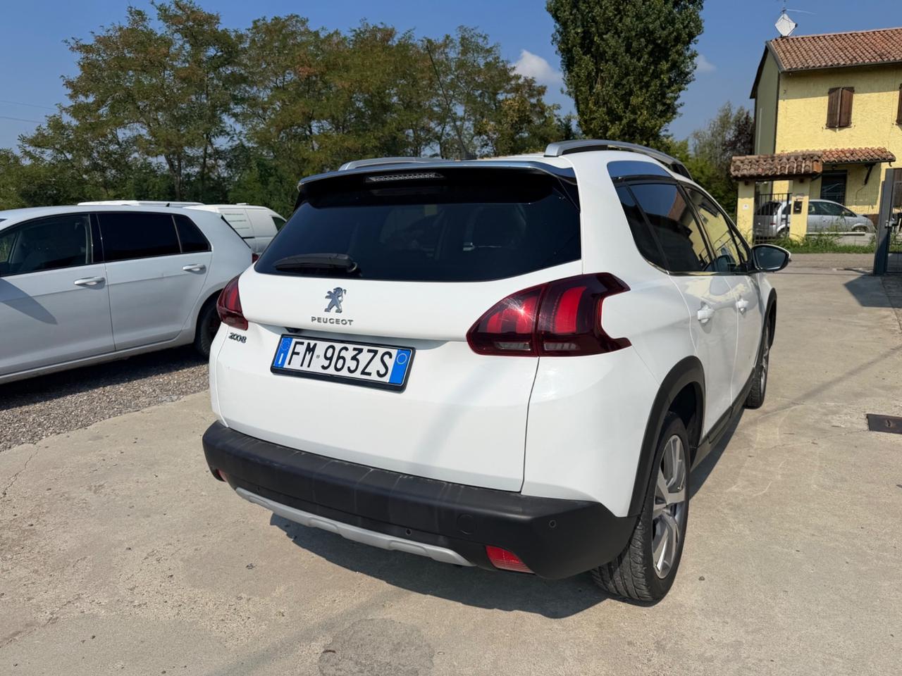 Peugeot 2008 PureTech Turbo 110 S&S Allure