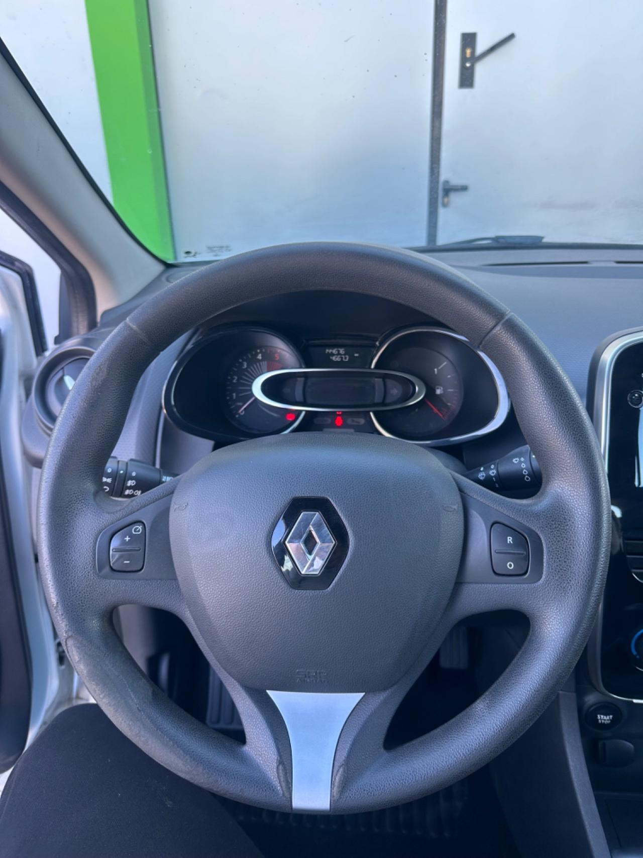 Renault Clio dCi 8V 75 CV Start&Stop 5 porte Energy Duel