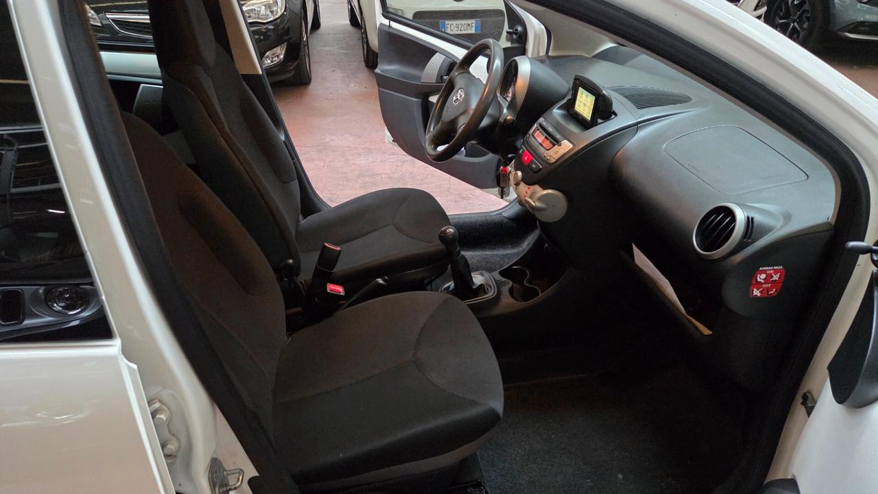 Toyota Aygo 1.0 12V VVT-i 5 porte Lounge Connect unico proprietario