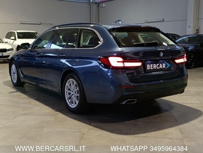 BMW Serie 5 520d 48V xDrive Business*LED*PACCHETTO LUCI*SEDILI IN PELLE*PDC*TELECAMERA*