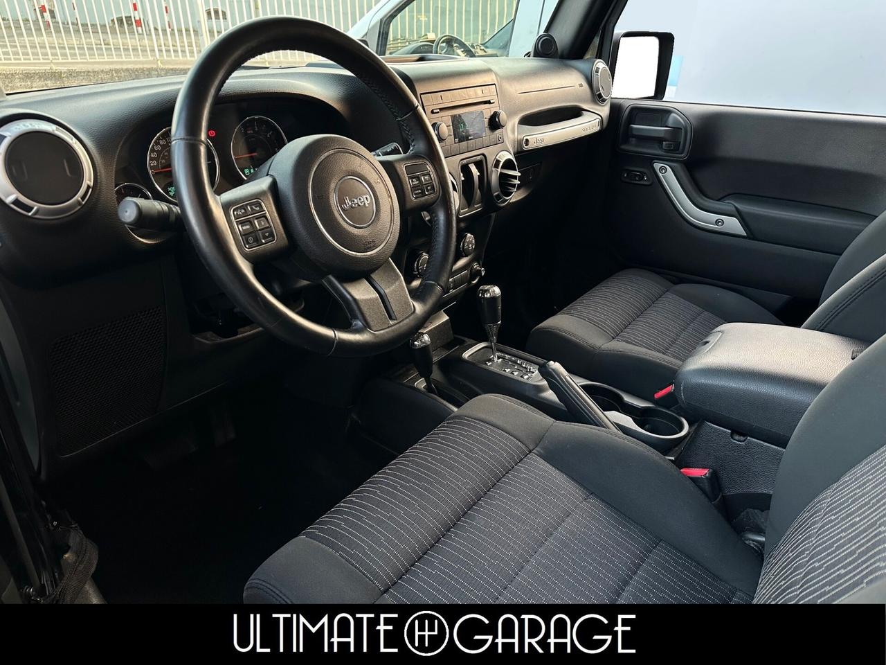Jeep Wrangler 2.8 CRD DPF Sahara Auto *total black