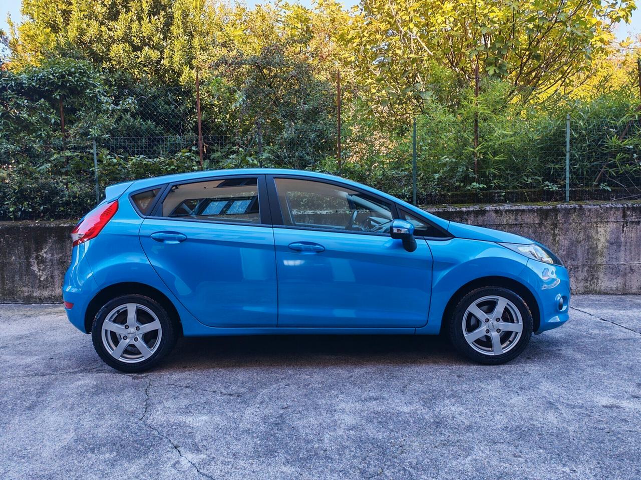 Ford Fiesta 1.4 GPL 97cv 129.000km / Neopatentati