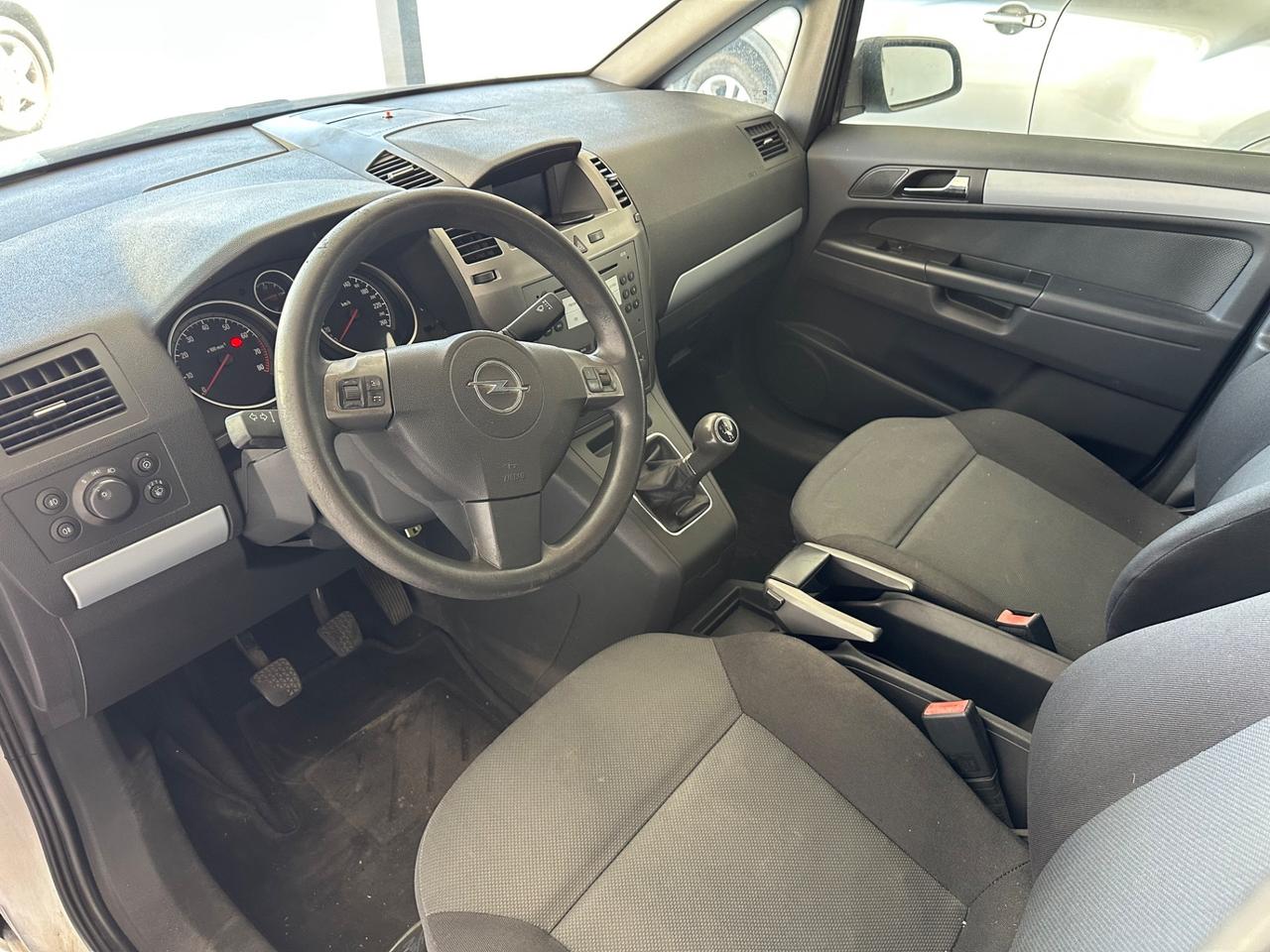 Opel Zafira 1.6 16V Twinport Cosmo