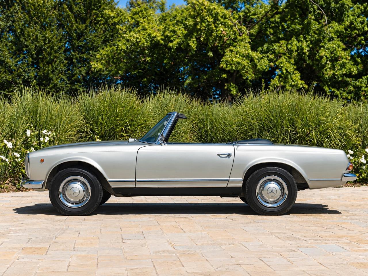 Mercedes-benz SL 230 Pagoda W113