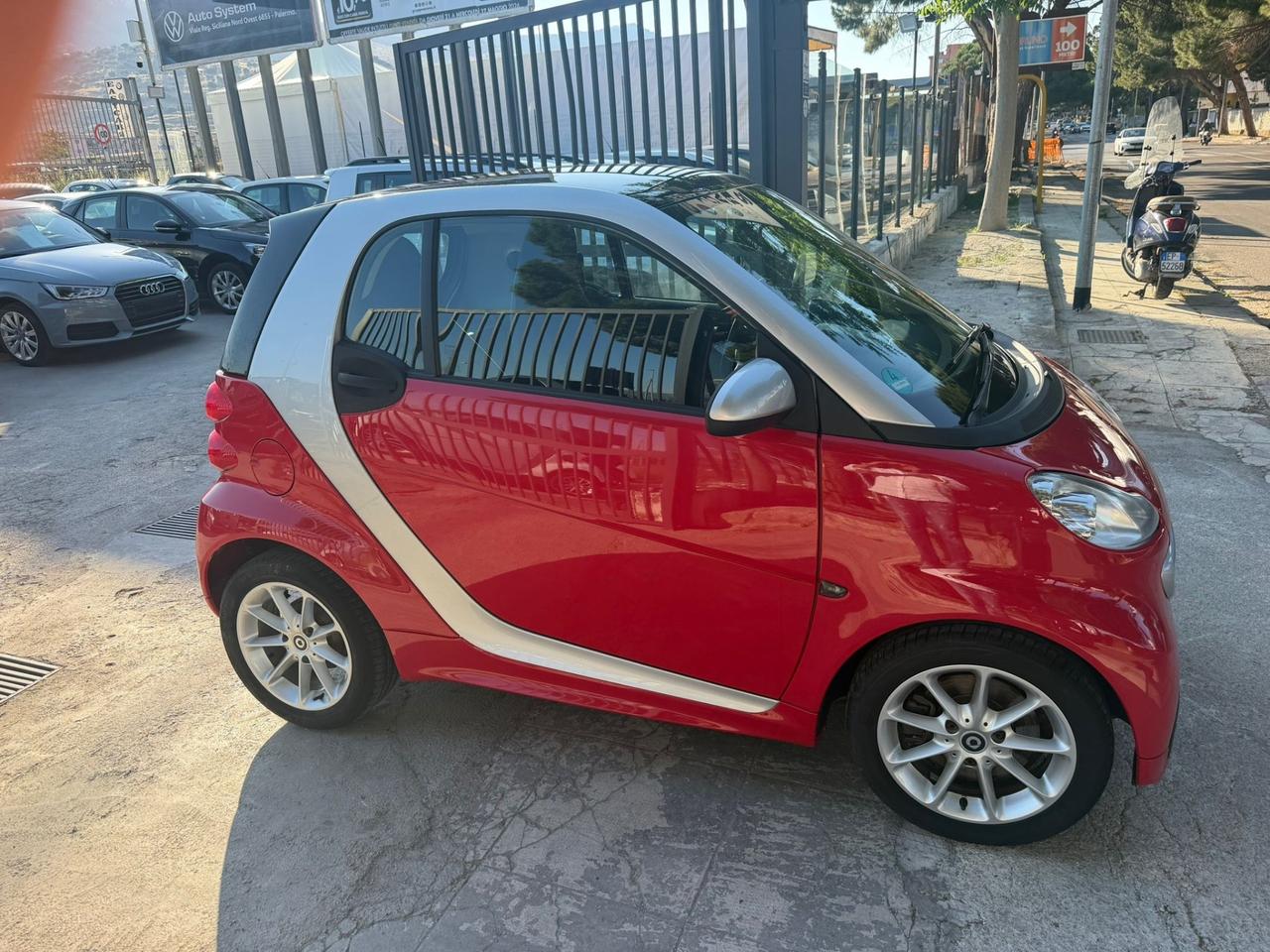 Smart ForTwo 1000 52 kW MHD coupé passion