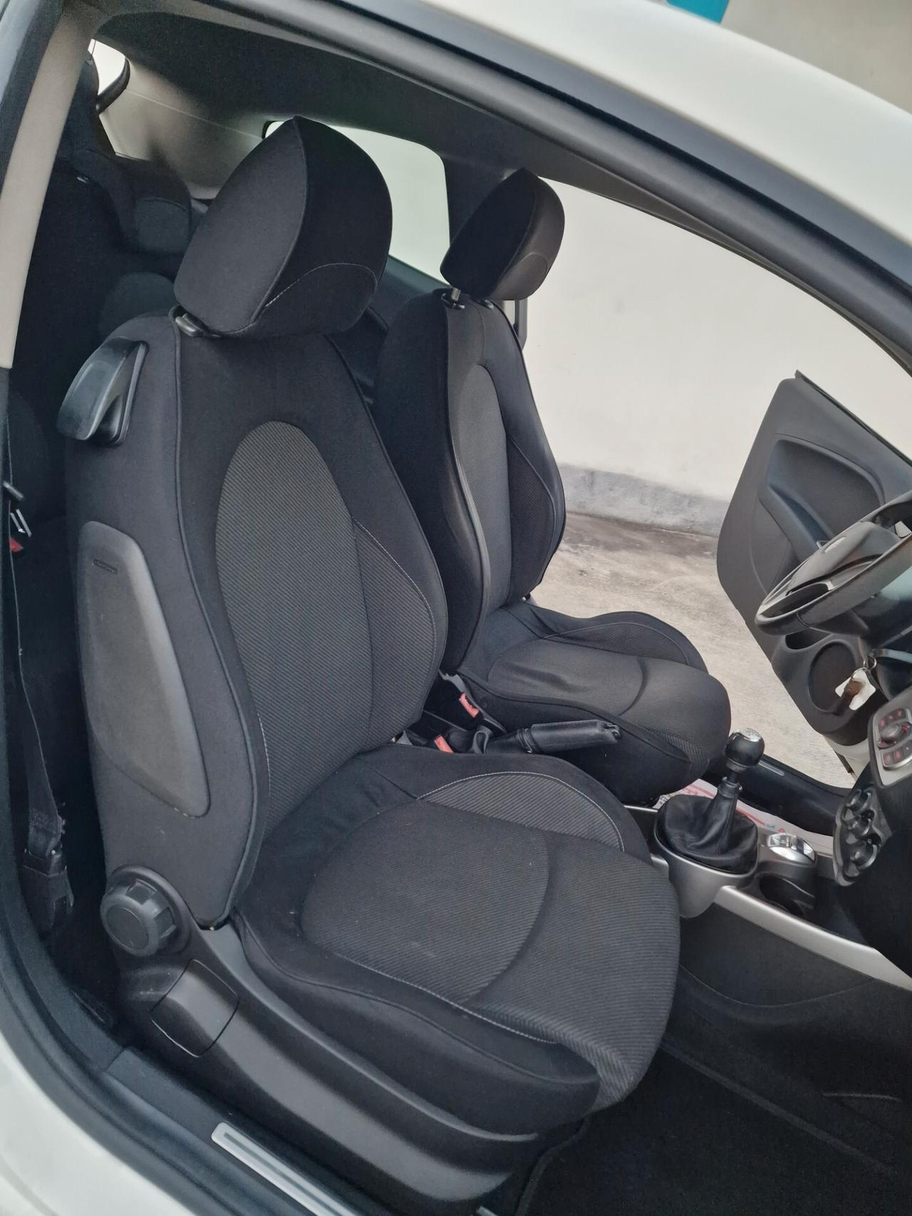 Alfa Romeo MiTo 1.4 105 CV M.air S&S Distinctive Sport Pack