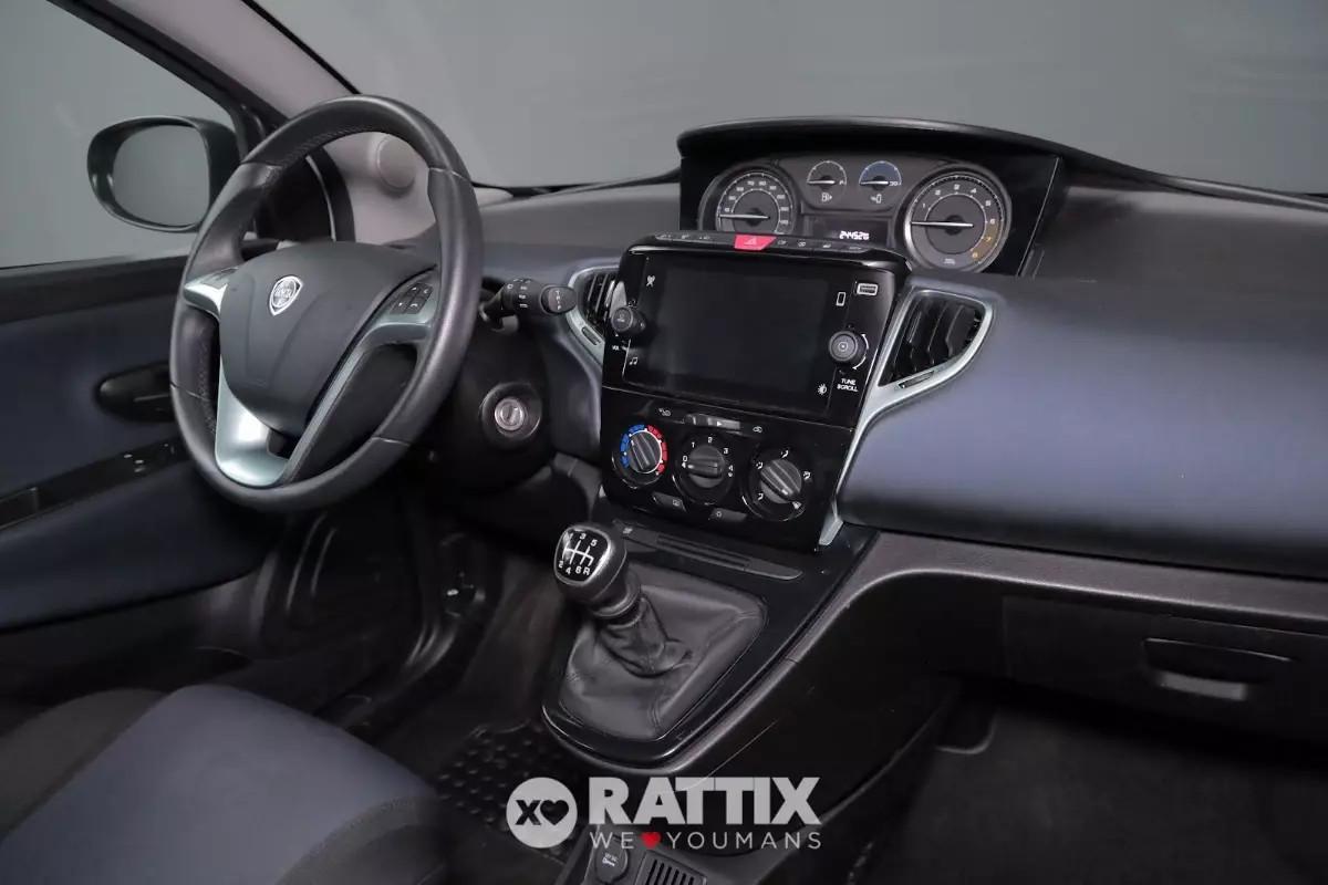 Lancia Ypsilon 1.0 Firefly Hybrid 70CV Platino