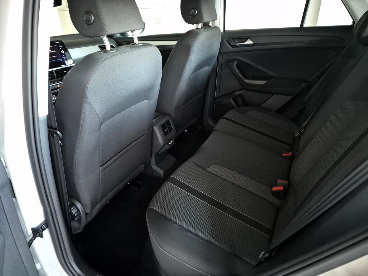 Volkswagen T-Roc 1.5 TFSI DSG APPLE CARPLAY ANDROID AUTO LED ACC