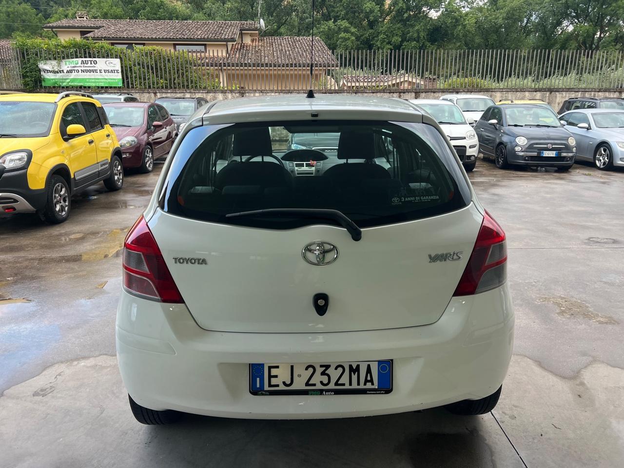 Toyota Yaris 1.0 5 porte