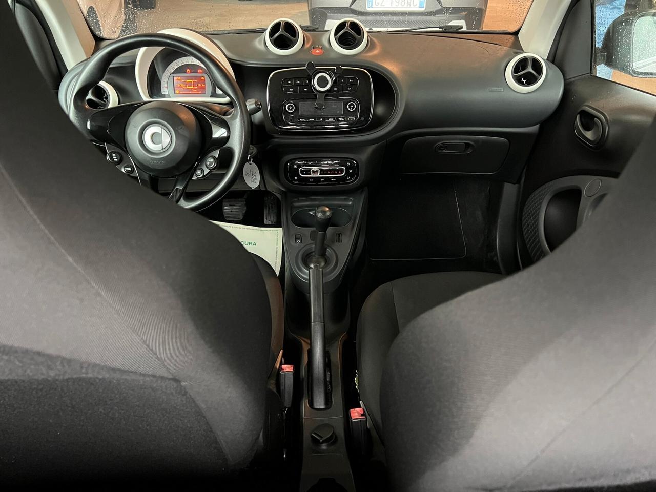 Smart ForTwo 70 1.0 twinamic Youngster / ANCHE NEOPATENTATO