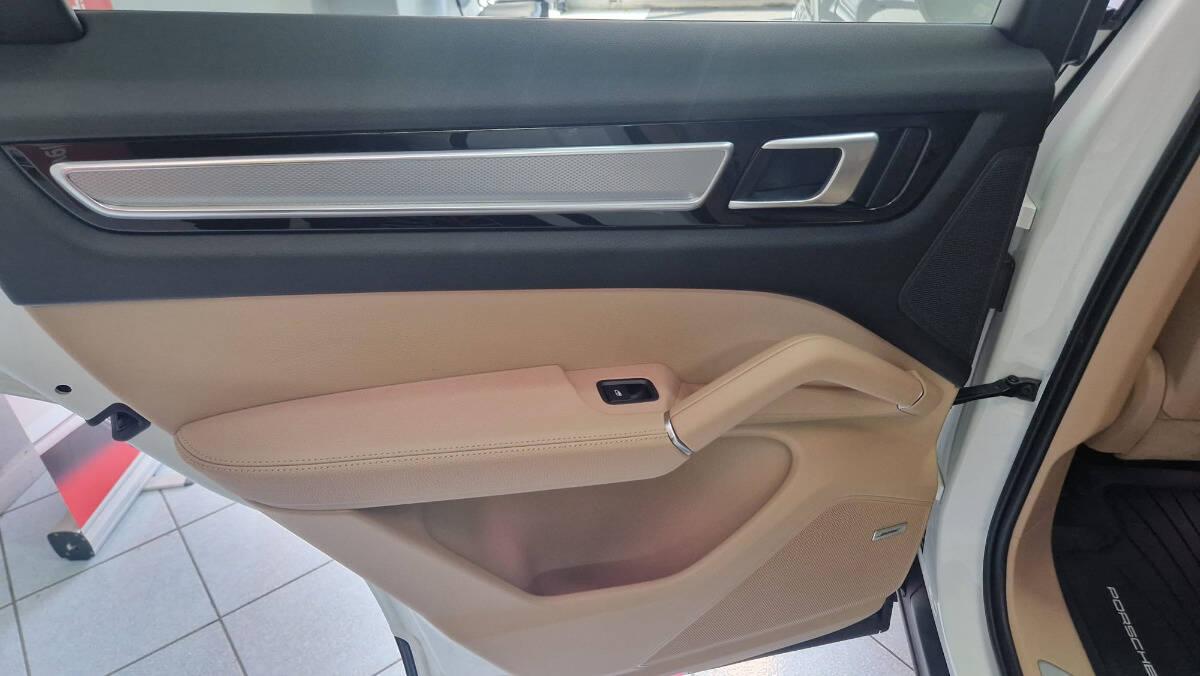 Porsche Cayenne 3.0 tiptronic