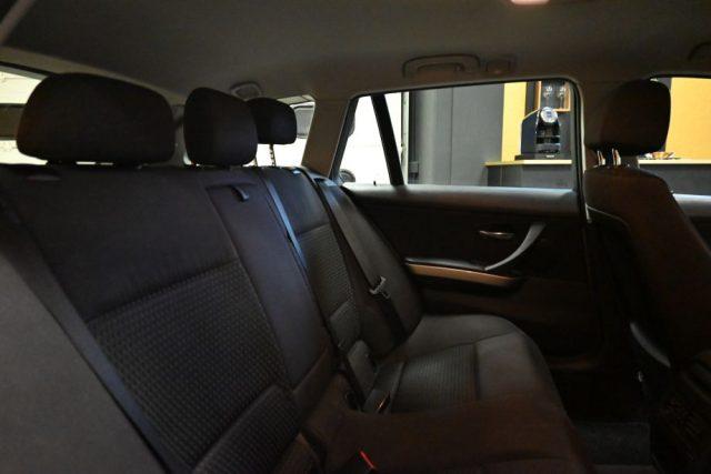 BMW 318 d 2.0 TOURING ATTIVA 143CV RESTAILING AFFARE UNICO