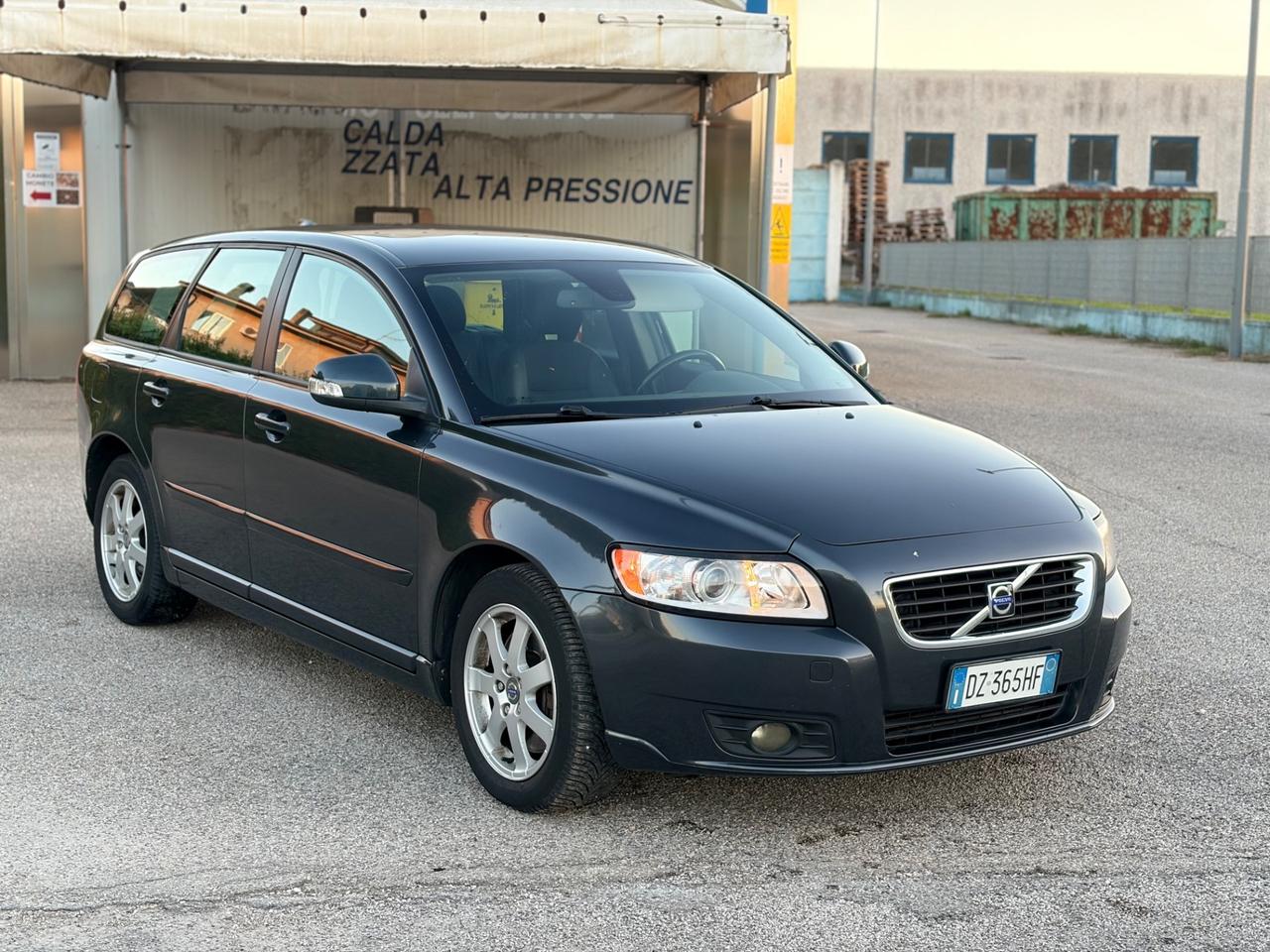 Volvo V50 2.0 Diesel 2010 automatico R-Design